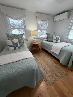 Kinney Shores Beach Cottage•New•Renovated•Steps to 7 Mile Sandy Beach•AC•Parking