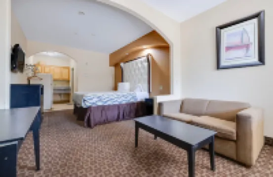 Capital O Deluxe Inn Channelview Houston I-10