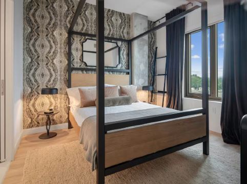 Downtown 1BR w/ Gym near Harvard