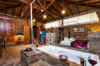 Stonehouse - Bathtub