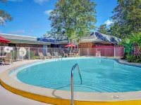 Motel 6 Tallahassee, FL - Downtown Hotels near Odyssey Science Center