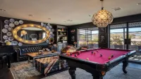 Iconic 6Br Desert Retreat w/ Pool, Pickleball & Fire Pit Joshua Tree Mansion by Avantstay