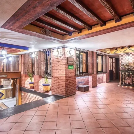Hotel Benedicta Отели рядом с достопримечательностью «Театр «Эль-Милагро»»