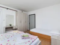 Apartments Boza Hotels in Lopar