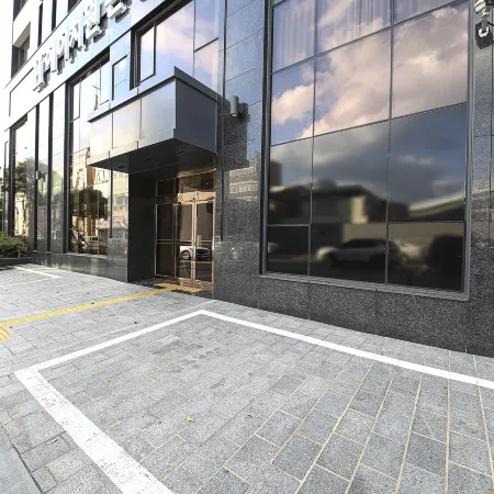 Gwangju H1 Hotel