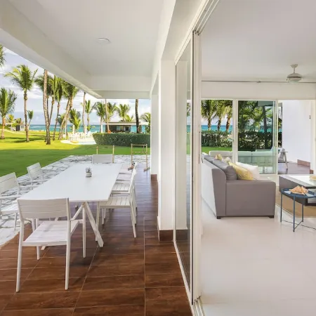 Seawinds Family Retreat, Spacious 3 Bdrm on Garden Floor