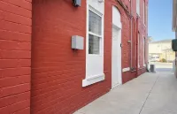 The Cardinal 810 D -3BR-1BA Apt