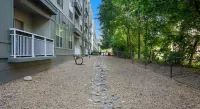 Landing Apartments Raleigh - North Hills 