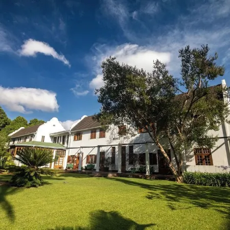 Bronte Hotel
