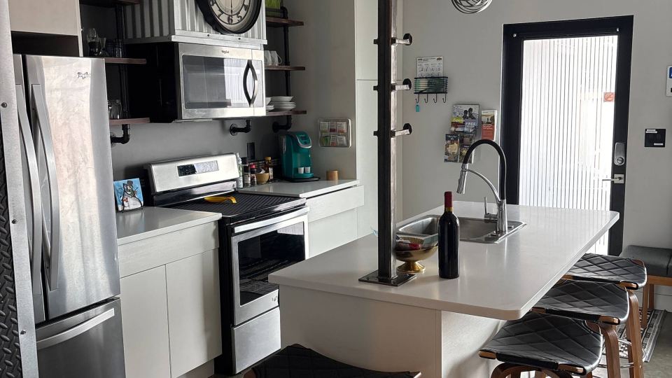 Exclusive Modern Suite view