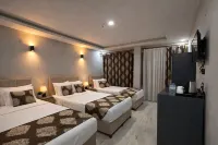 Whitestone Hotel