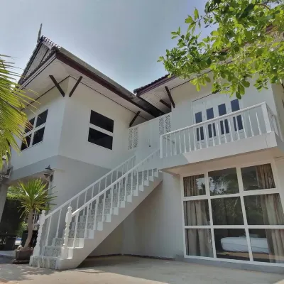 Seava House Ao-Nang Krabi Отели рядом с достопримечательностью «Као Нгон Нак»