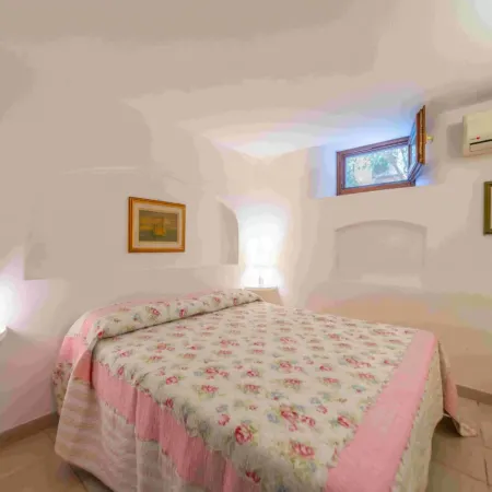 Gorgeous retreat just a few meters from the sea