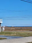 Minutes to de Turf Fields.  Quiet Beach Community.