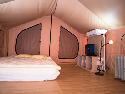 Yeongcheon Evergreen Experience School Glamping Campground