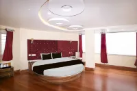 ห้องซูเปอร์ดีลักซ์ โรงแรม ไรส์ แอนด์ ไดน์ - โฮมสเตย์