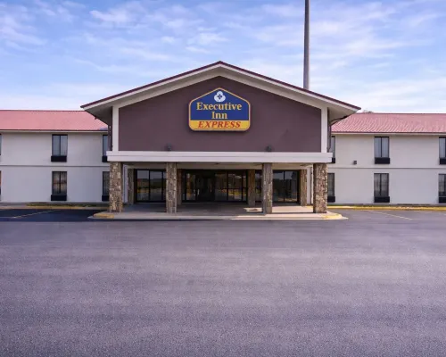 Executive Inn Pine Bluff فنادق في باين بلاف