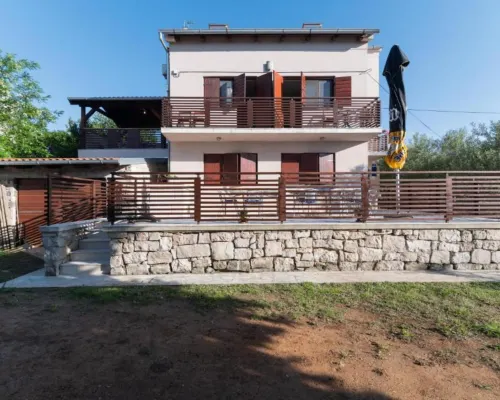 Kokolo Beach Apartments Hotels in Preko