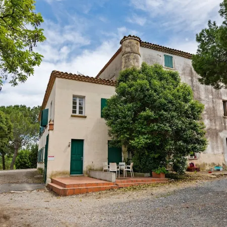 Apartment with Pool Amid Vineyards and Near the Beach