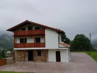Posada las Albarcas Hotels near Liérganes