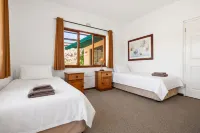Montagu Springs Resort - Parkplatz