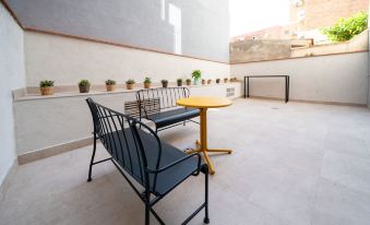 Sun & Moon Apart Hotel
