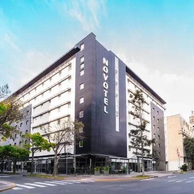 Novotel Lima San Isidro Hoteles cerca de Parque Bustamante