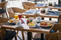 Metropole Urban Hotel - Desayuno