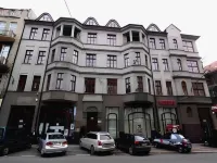Aparthotel Hornigold "W Zielonej Kamienicy" Hotels in 
