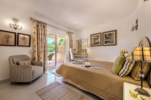 4 Bedrooms Private Pool Close to All Amenities - Villaer