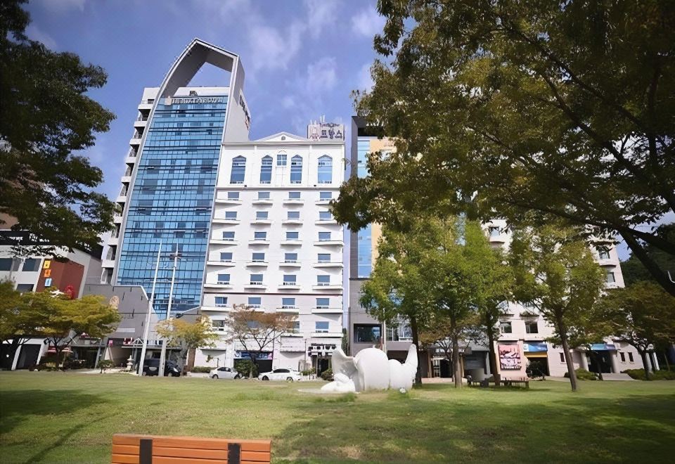 Am Ort Hotel - Housity