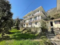 Soma House Dharamkot - 2-Star