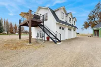 Home w/ Farmstyle Loft & Views, Mins to Dtwn - 2-Star