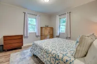 Peaceful Saint Germain Home w/ Fire Pit! - parking