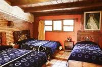 Hotel Hacienda Don Juan - parking