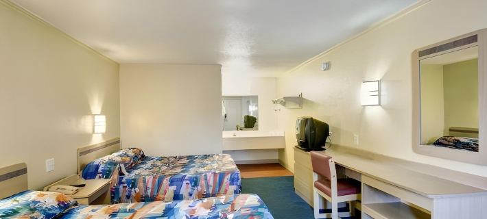 Knights Inn Burlington, NC Hotels in Alamance County