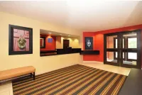 Motel 6 Findlay Tiffin Avenue, OH - 주차장