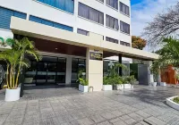 Hotel Maywa - parking