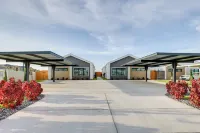 Modern Couples Condo, 4 Mi to Downtown Mcallen! - Kondo