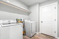 Spacious 5BR - Gamer Room - Hot Tub & Basketball -  case vacanza in affitto