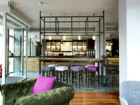 Hilton Garden Inn Birmingham Brindleyplace - Barer