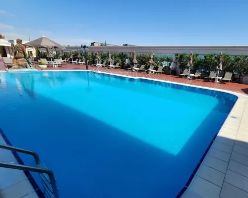 Buyukhanli Park Hotel Hotels near Birlik