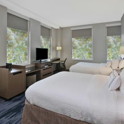 Fairfield Inn & Suites Milwaukee Downtown Các khách sạn gần Nhà hát Riverside Theater
