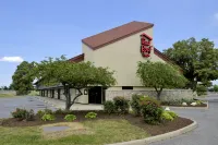 Red Roof Inn Toledo - Maumee - parking