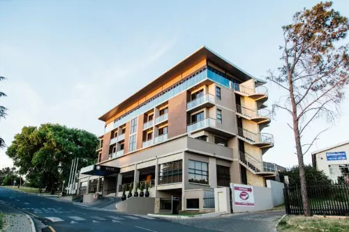 Mpilo Boutique Hotel - 4-Star
