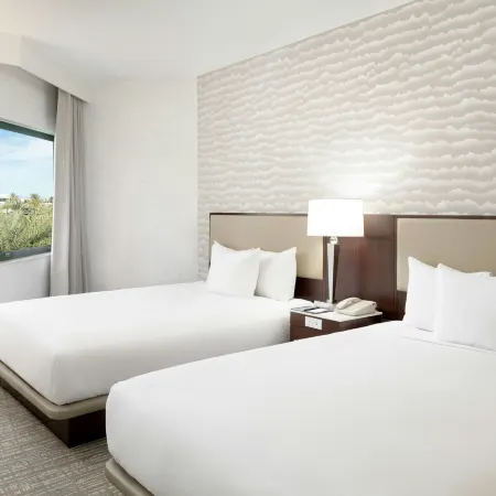 DoubleTree Suites by Hilton Phoenix
