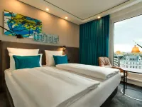 Motel One Bonn-Beethoven Hotels near Kessenich