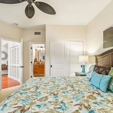 Luxury condo with central A/C and golf and ocean views