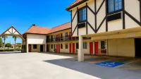 Executive Suites Inn - Parking
