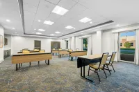 Hampton Inn & Suites by Hilton Knightdale Raleigh - Parkering